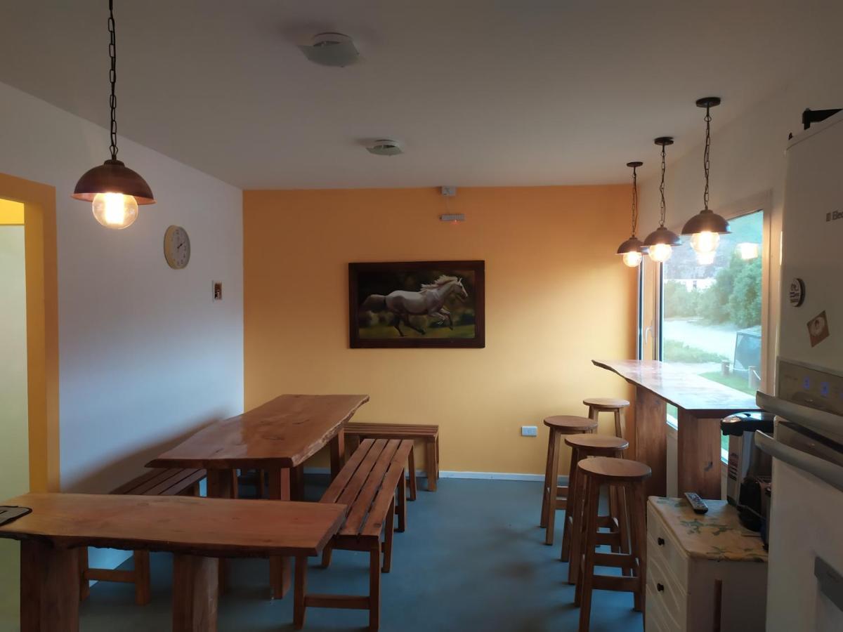 Alma Travelers Hostel El Chalten Εξωτερικό φωτογραφία