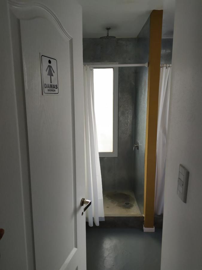 Alma Travelers Hostel El Chalten Εξωτερικό φωτογραφία